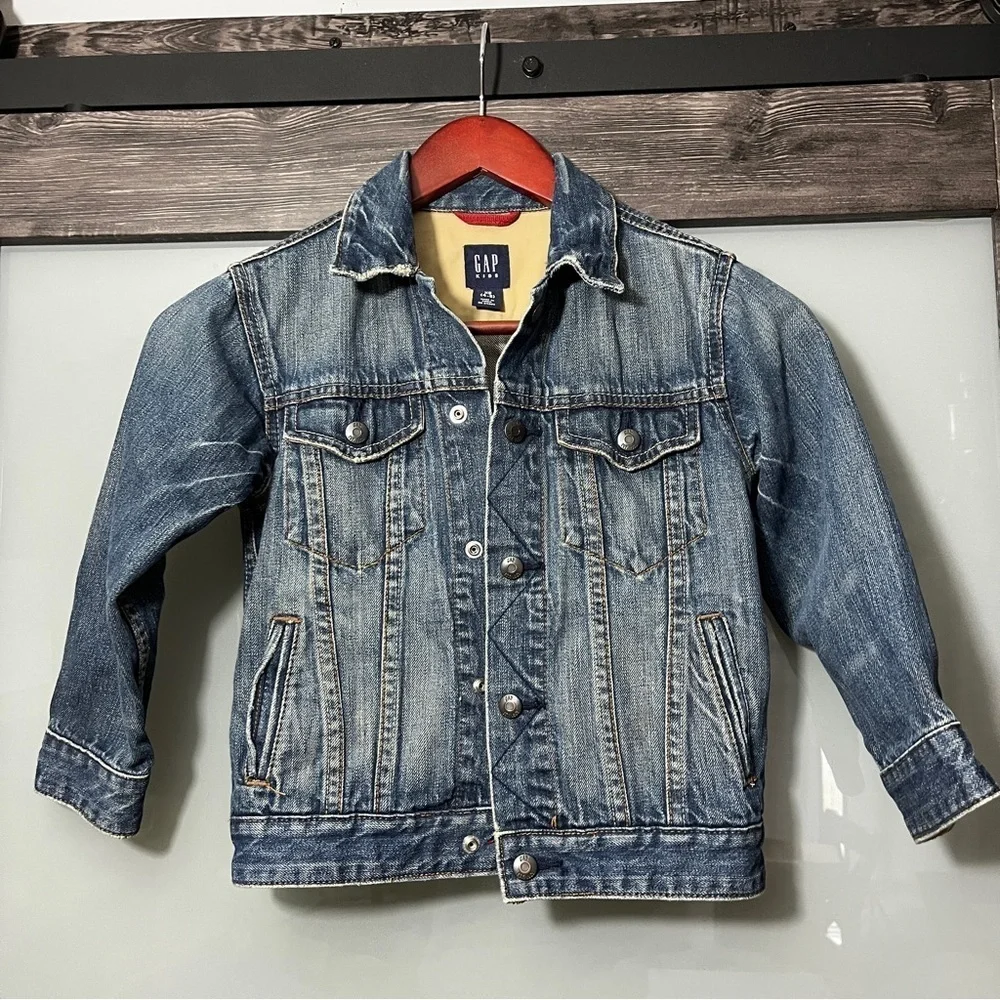 GAP Kids Classic Y2K Blue Jean Jacket Distressed Size XS 4-5 100% Cotton Western